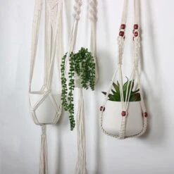 4 Stuks Plantenhangers - Boho Handgeweven Katoen Hangpot Voor Binnen/Buiten - Bloempot Met Kralen - Macramé Touw/Koord Hangplant Houder - Bohemian Wandhanger Decoratie - Verticale Tuin Plant Hanger Bloempothouder Planthanger Wit -Tuinwerk Verkoop 1200x1200 711