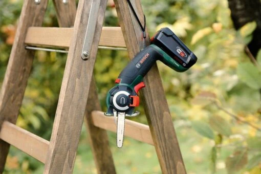 Bosch AdvancedCut 18 Microkettingzaag - Met 1 X 18 V Accu En Lader -Tuinwerk Verkoop 1200x800 128