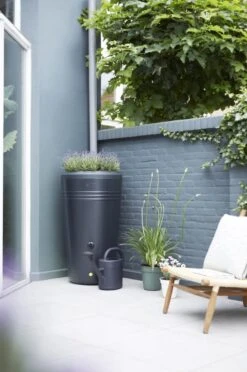 Elho Green Basics Regenton - Regenton - Living Black - Buiten - 200 Liter -Tuinwerk Verkoop 797x1200